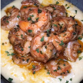 Shrimp & Cheese Grits